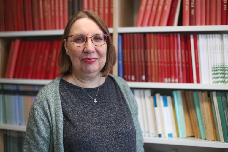 Read more about the article Tiina Onikki-Rantajääskö: ”Virittäjän päätoimittajana kunnioitukseni tätä tiedeyhteisöä kohtaan vankistui entisestään”